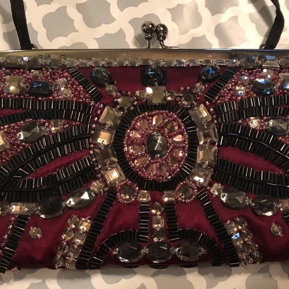 VINTAGE HANDBEADED  ELEGANT CLUTCH - Picture 4 of 13